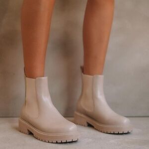 Billini Wrenley Boot in blush